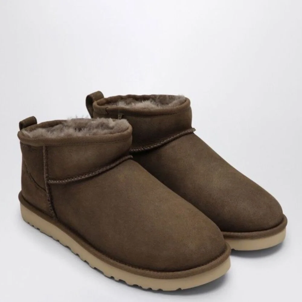 UGG Classic Ultra Mini Hickory boot